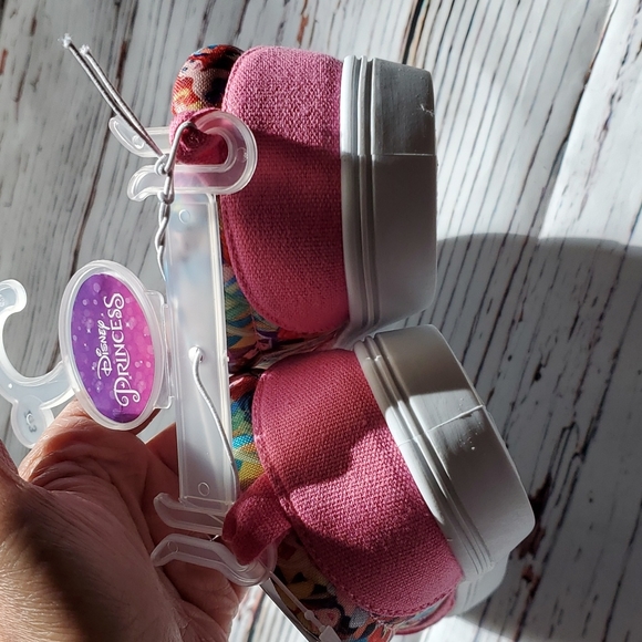 🆕️ DISNEY PRINCESS SLIP-ON SNEAKERS 👑 - Picture 8 of 8